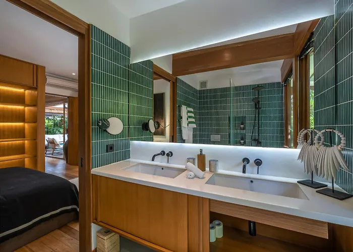 Bawa House - Lush 5br Retreat 7 Min To Canggu