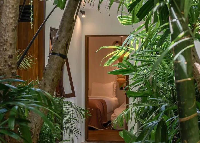 Villa Bawa House - Lush 5br Retreat 7 Min To *