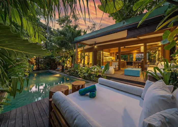 Bawa House - Lush 5br Retreat 7 Min To