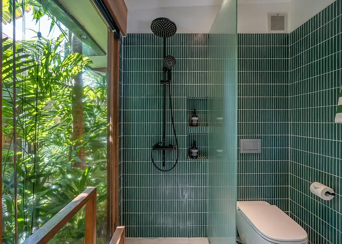 Villa Bawa House - Lush 5br Retreat 7 Min To *