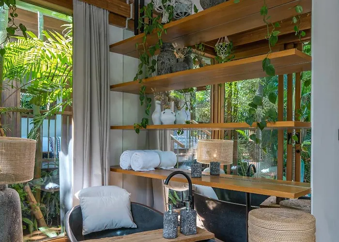 Bawa House - Lush 5br Retreat 7 Min To Вилла Pererenan