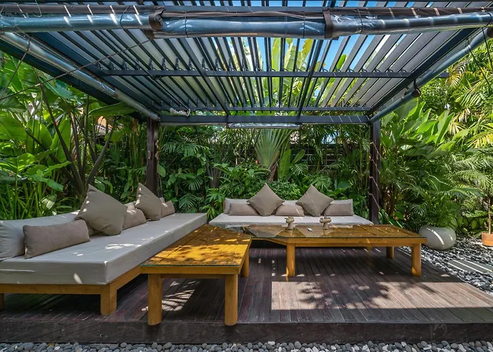 Bawa House - Lush 5br Retreat 7 Min To Villa